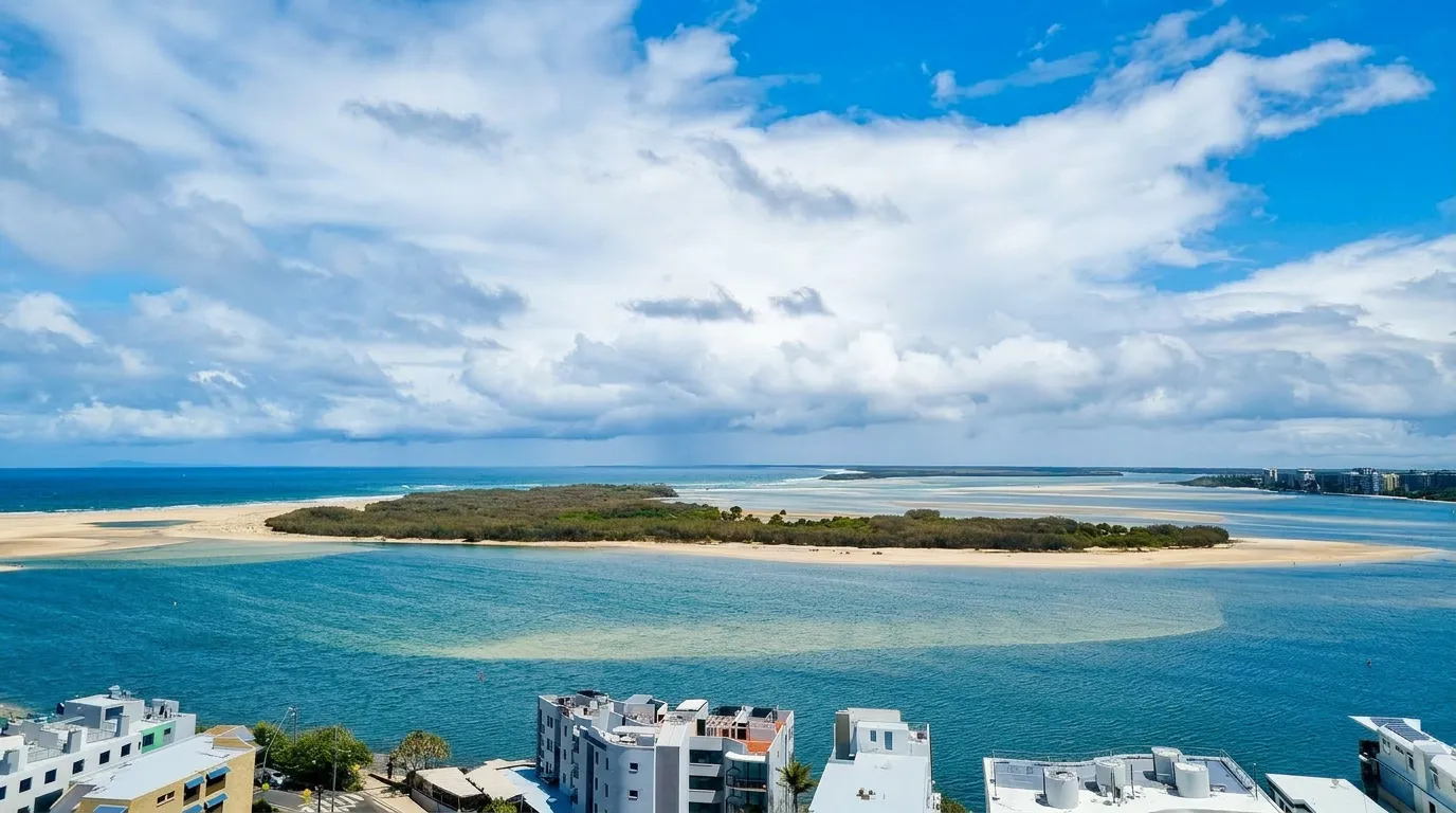 Caloundra Escape Apartment: Level 12 rooftop and Pumicestone Passage views, Caloundra